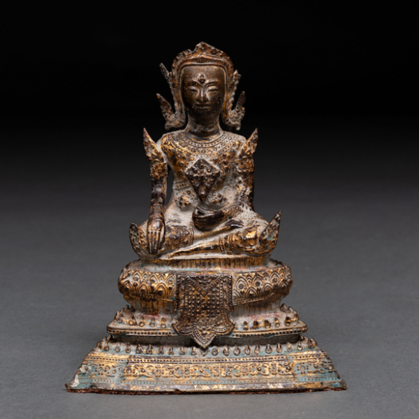 "Buda" Escultura de bulto redondo en bronce dorado. Siglo XIX-XX