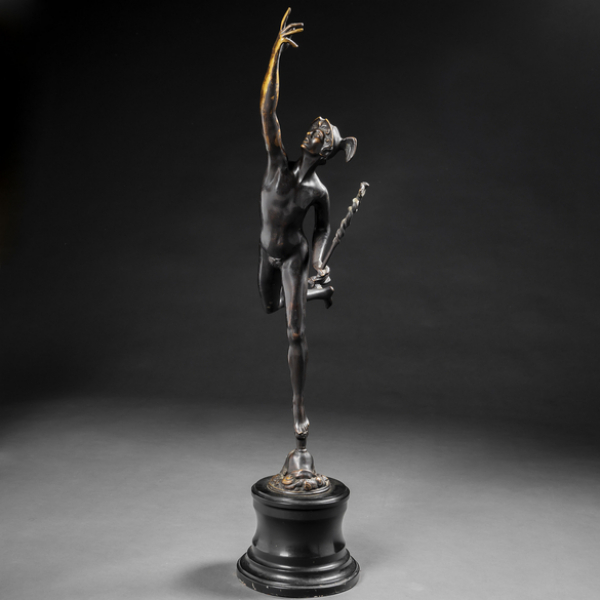 "Mercurio" Escultura de bulto redondo realizada en bronce pavonado. Siglo XX