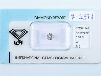 Diamante natural, talla brillante. Certificado IGI (International Gemological Institute)