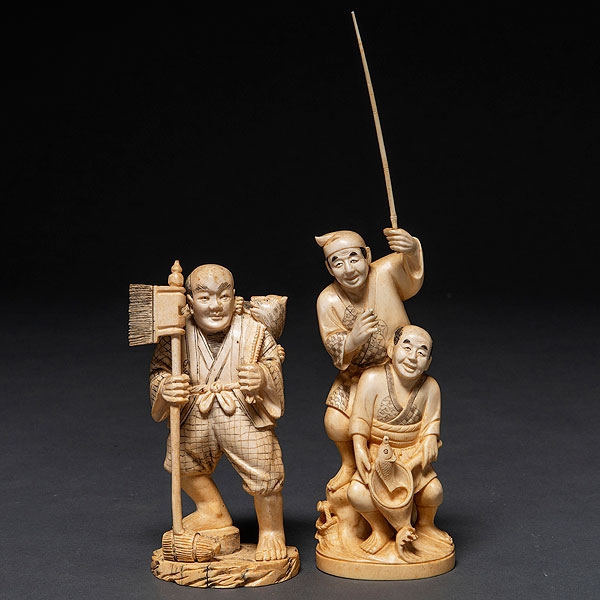 "Pescador y Cazador" Conjunto de dos figuras Japonesas en marfil periodo Meiji (1868 -1912)