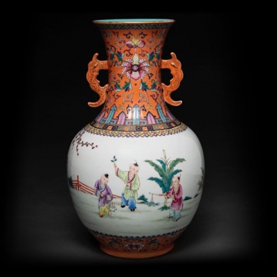 Jarrón en porcelana china época República