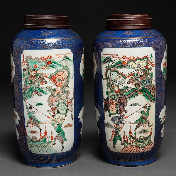 Pareja de jarrones en porcelana china power blue. Trabajo Chino, Siglo XIX 