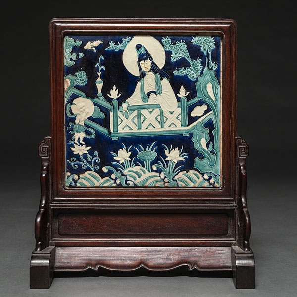 "Guanyín con Niños" Biombo Chino de mesa en porcelana China Fahua de la Dinastía Qing(1644-1912)