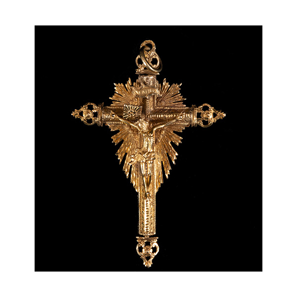 Rara Cruz Relicario española en oro de 18 k o de superior pureza, trabajo español del siglo XVII. 