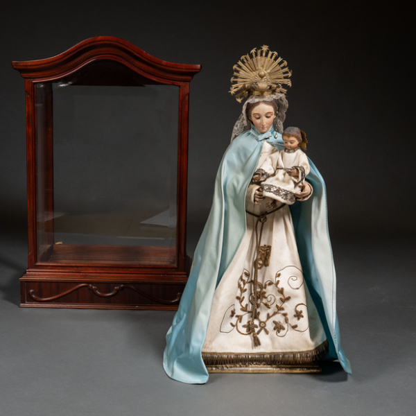 "Virgen del carmen" Escultura en madera tallada y policromada. Posiblemente tallares de Olot, Siglo XIX