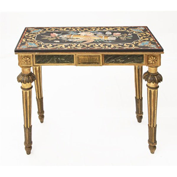 Consola en madera tallada y dorada con decoración vegetal, flores y falso mármol verde Época Carlos IV.