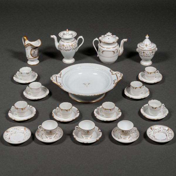 Conjunto café o té en porcelana francesa de Viejo París. Siglo XIX