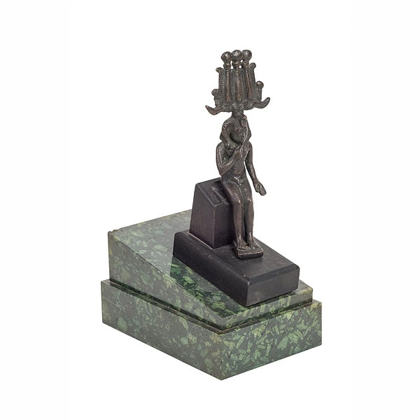 Estátua de Harpócrates (Horus infantil) de bronce. Baja Época. 