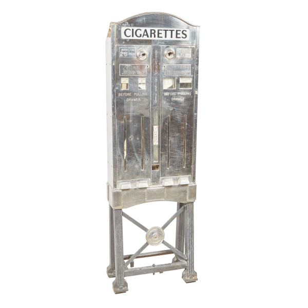Máquina expendedora de tabaco en acero cromado y hierro fundido de la manufactura Brecknell, Dolman & Rogers Ltd. para Imperial Tobacco, Bristol, Inglaterra, c.1940-1950.