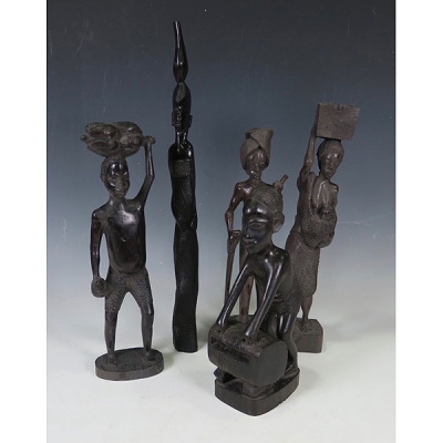Cuatro esculturas africanas