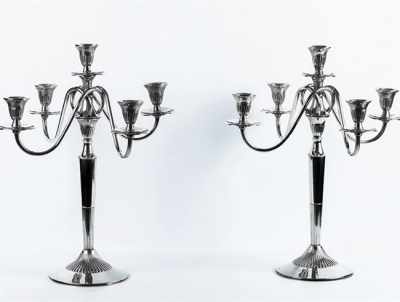 Pareja de bellos candelabros vintage, de cinco luces, en plata de ley, española 