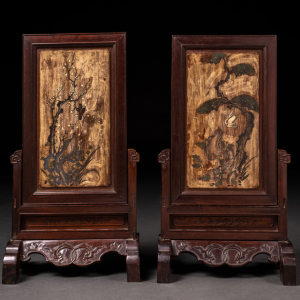 Pareja de Biombos de mesa en madera con escenas pintadas a mano del siglo XIX