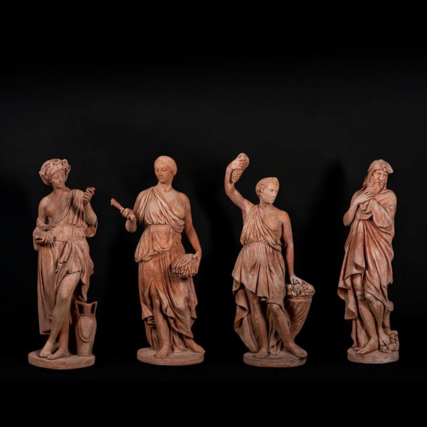Lote de 4 esculturas en terracota de Impruneta representando las 4 estaciones, Italia, siglo XIX.