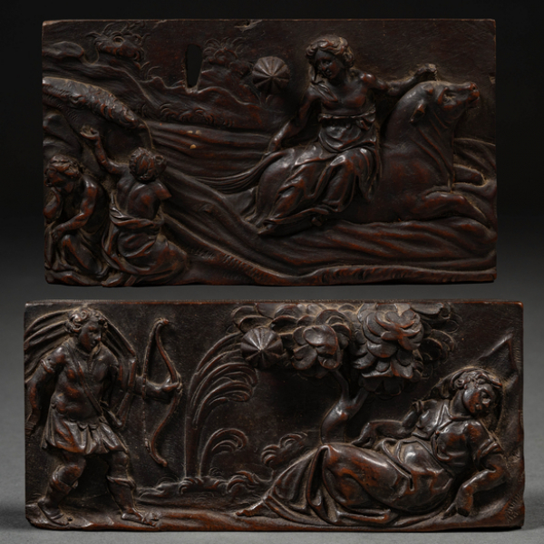 Conjunto de dos relieves en madera tallada del siglo XVI-XVII.