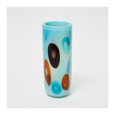 Anzolo Fuga (Murano, 1914-1998) para A.V.E.M. Spots. Jarrón de cilíndrio en cristal de Murano opalescente de tonalidad azul con inclusiones cromáticas, c.1955.