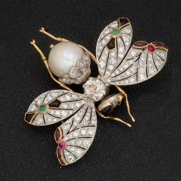 Broche mosca de oro, diamantes y p. color