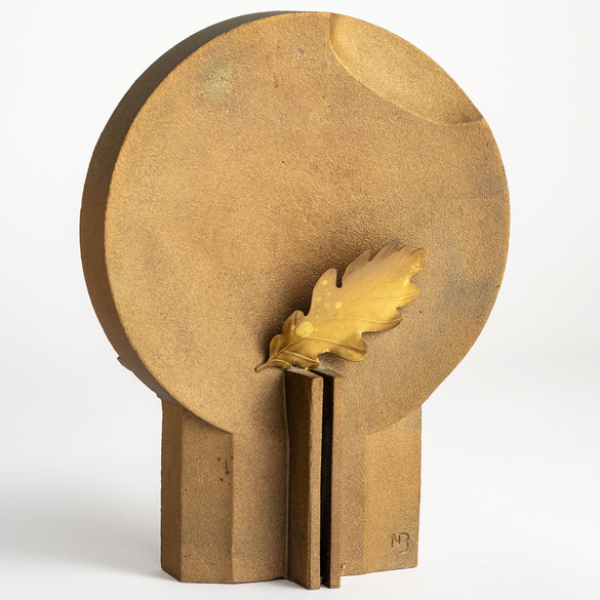 "Estela de Gernika" C. 1979 NÉSTOR BASTERRECHEA (Bermeo, 1924- Hondarribía, 2014) 