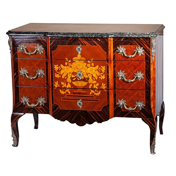 Cómoda francesa con decoración de marquetería