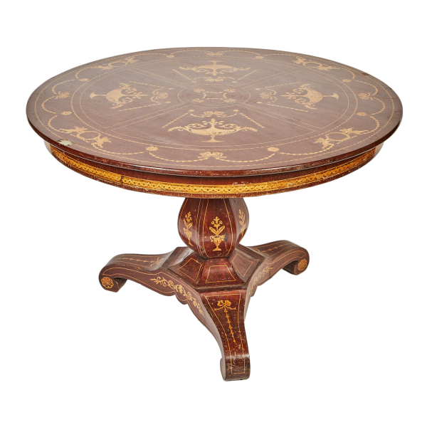 Mesa circular inglesa en madera de caoba con pie en trípode, s.XIX.