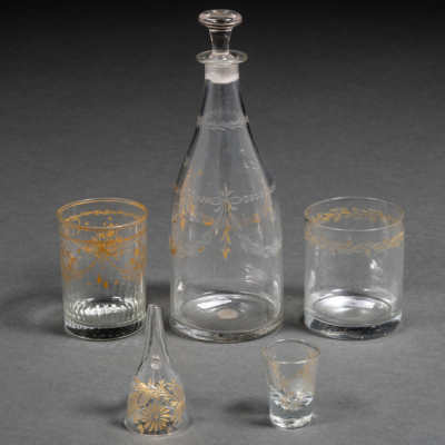 Conjunto de cinco piezas en cristal de la Granja del siglo XVIII-XIX