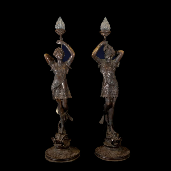 Pareja de Monumentales Torcheros Art Nouveau en bronce patinado, finales siglo XIX.