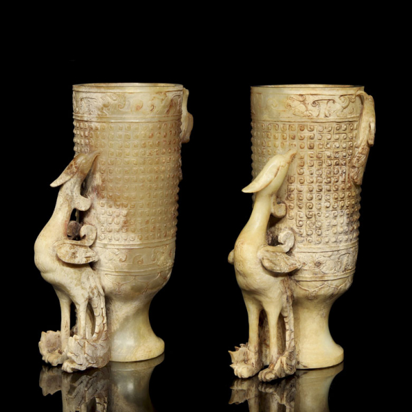 Copas rituales de jade blanco tallado "Fénix", dinastía Han. 