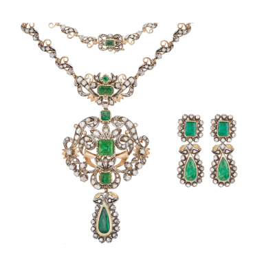 Conjunto de collar y pendientes largos estilo isabelino en oro, plata, diamantes talla rosa y esmeraldas 