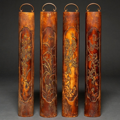 Conjunto de cuatro placas chinas en madera de bambú. Trabajo Chino, Siglo XX