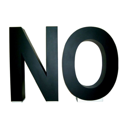 SANTIAGO SIERRA (Madrid, 1966) &quot;NO&quot; (2009).    Madera pintada.