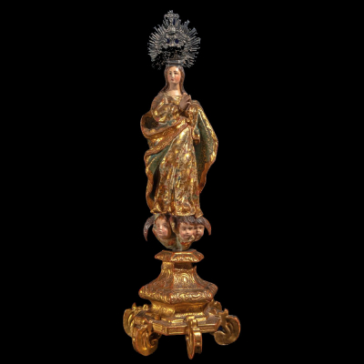 Escuela de Quito, siglo XVII &quot;Inmaculada Concepción&quot;.   Madera tallada, policromada, dorada y estofada.