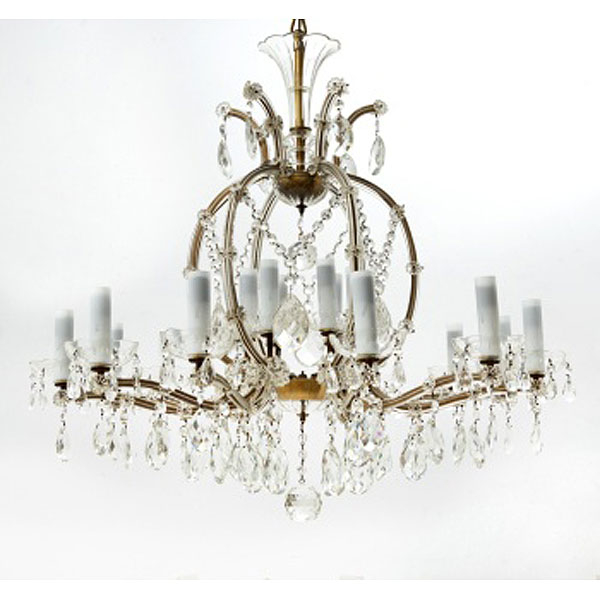 Lámpara de techo de 12 brazos y 6 luces centrales con brazos y lágrimas en cristal de bohemia. Estilo Luis XVI.