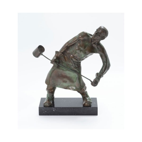  ESCUELA VASCA   (S. XX)  "Herrero"  Bronce patinado