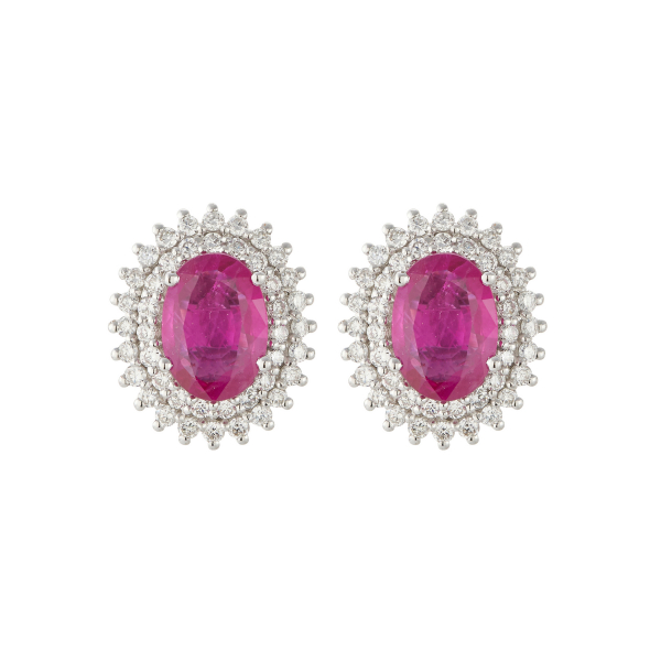 Pendientes rosetón en oro blanco con rubí de Myanmar ( Burma-Mogok ) y doble orla de diamantes talla brillante engastados en garras.