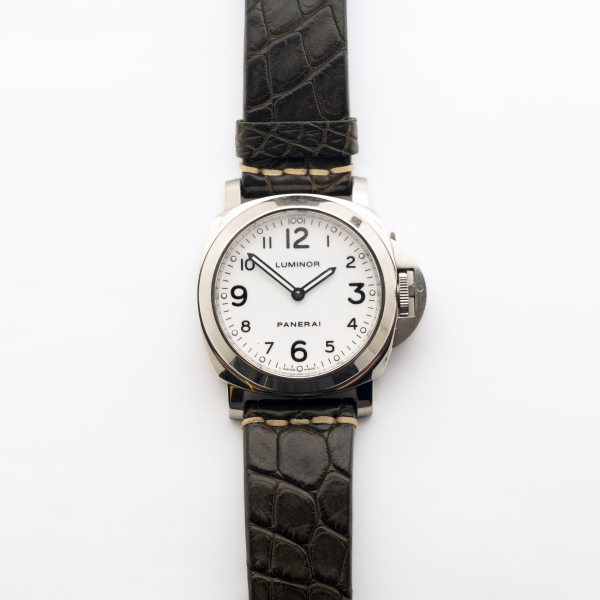 PANERAI «Luminor Base». Reloj de pulsera para caballero en acero y correa de piel, c.2012. Ref. PB 535428. Edición limitada 335/500.  
