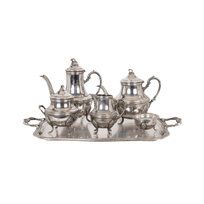 Juego de caf&eacute; de seis piezas en plata punzonada Cruz de Malta, ley Sterling 925, modelo Luis XV 