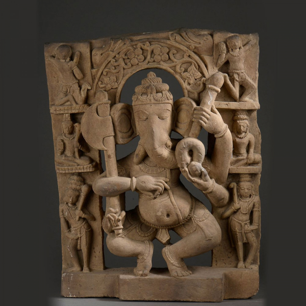 Ganesh - Arenisca beige. India central. Siglo X al XII.