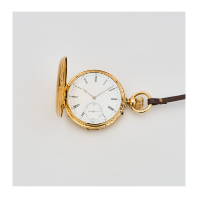 Reloj de bolsillo saboneta en oro, tercer cuarto del s.XIX. Esfera de porcelana con numeración romana.