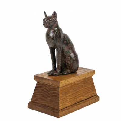 Escultura Gato de la diosa Bastet realizada en bronce. Antiguo Egipto, Baja Época, 664 - 323 a.C.
