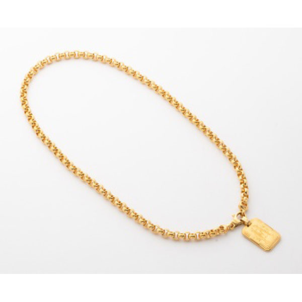 Gargantilla de eslabones en oro amarillo y chapa con iniciales MC.