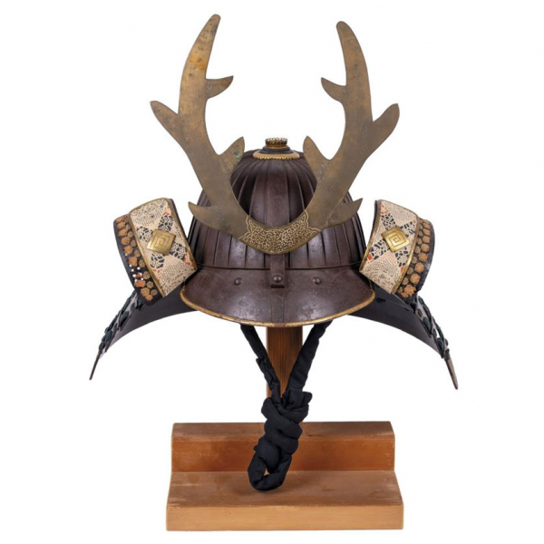 Kabuto Edo (casco samurai), tipo SUJI-BACHI. Periodo Edo (1603-1.868).
