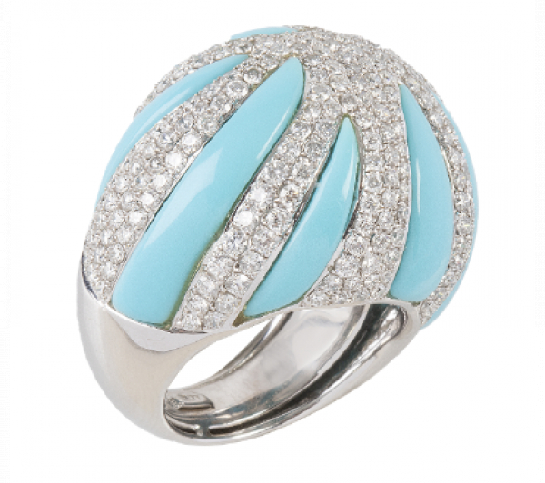 Gran sortija bombée de turquesas y bandas de pavé de brillantes en bandas alteranas de diseño orgánico. 