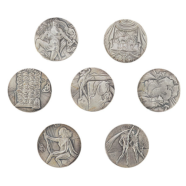 Salvador Dalí (Figueres, Girona, 1904-1989)  7 Artes liberales.  Siete medallas en plata 999 milésimas representando las 7 Artes de Salvador Dalí. Firmadas.