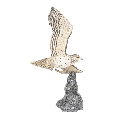 Manufactura Swarovski y dise&ntilde;o Alsaqr Almalaki. Escultura engastada con 43.164 chatones de cristal sobre peana en granito. A&ntilde;o 2010-2014. 