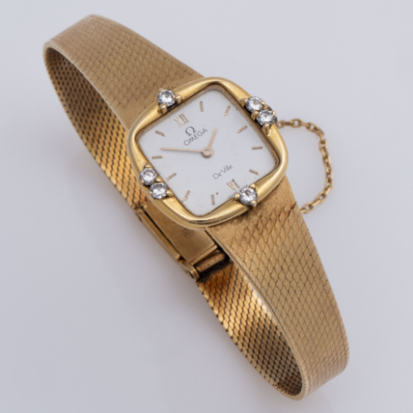 Omega de ville, Reloj de dama en oro amarillo de 18 kt. 