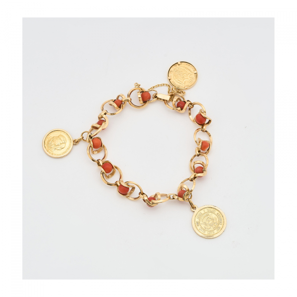 Pulsera en oro con eslabones circulares, cuentas de coral y medallas conmemorativas de los Reyes Católicos y Robert y John Kennedy