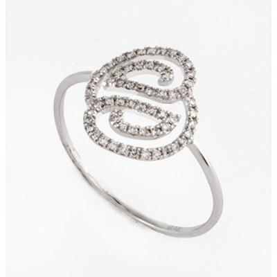 Sortija en oro blanco representando 2 hojas entrelazadas con diamantes talla brillante con un peso total de 0,32 cts.