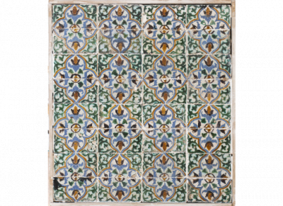 Panel de 32 azulejos de tabla de cer&aacute;mica de arista esmaltada en melado, azul, negro y verde.  Triana, 1501-1600. 