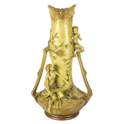Johann Maresh (Austria, 1821-1914)  Ninfa y fauno tocando la flauta de Pan.  Jarrón en terracota policromada, c.1905. Firmado. 