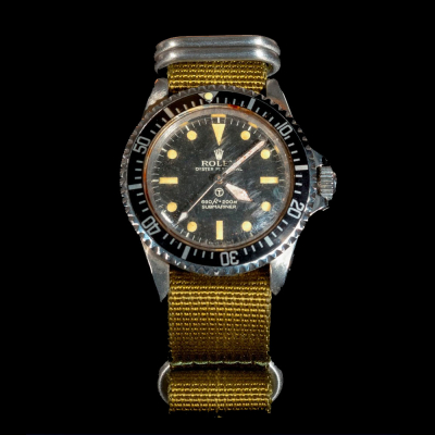 Reloj ROLEX mod. Oyster Perpetual Submariner Milsub, Superlative Chronometer Officially Certified. Ref. 5517. Reloj para caballero con caja en acero y correa NATO militar. Año 1972. 