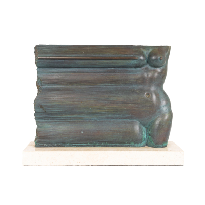 Josep Maria Subirachs Sitjar (Barcelona, 1927-2014)  Venus.  Escultura en resina chapada en bronce patinado firmada
